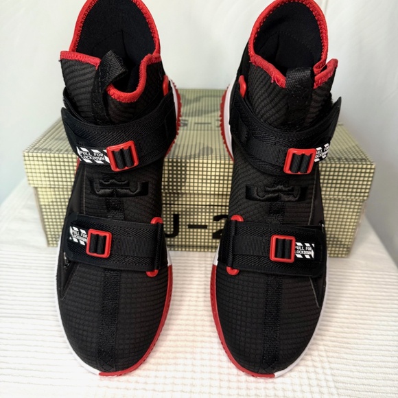 Nike LeBron Soldier 13 SFG , Black and Red, 13 - Picture 8 of 14